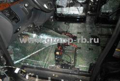 Напыляемая шумоизоляция Mercedes-Benz Viano - фото 11