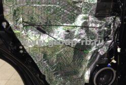 Шумоизоляция дверей Toyota Prado - фото 7