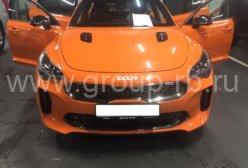 kia stinger вид спереди фото